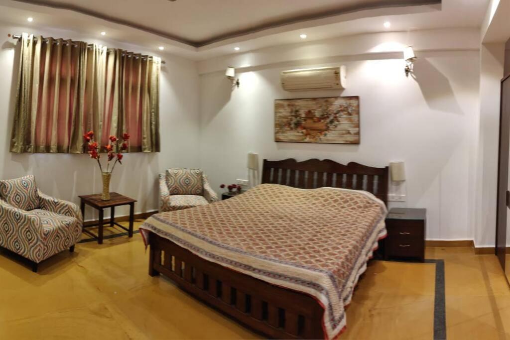 Villa Nazuri W Caretaker Candolim Buitenkant foto